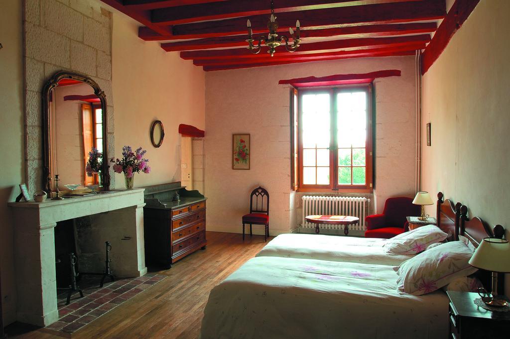 Chateau De La Noblaye Bed & Breakfast Lemere Room photo